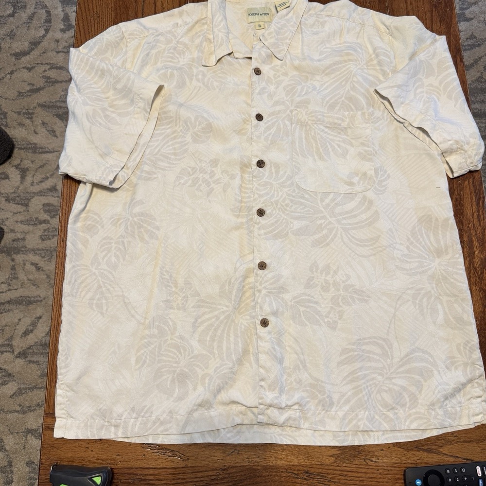Joseph & Feiss 100% silk shirt. Hawaiian Style Beige Floral Size XL‎